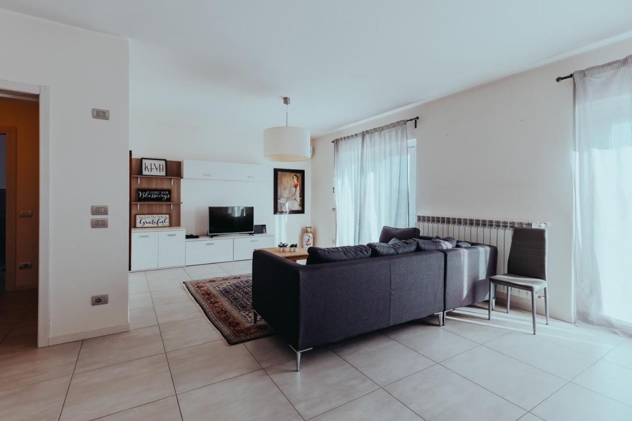 The Attico Apartment Padenghe sul Garda Ngoại thất bức ảnh