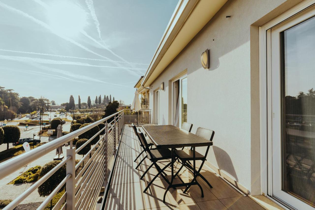 The Attico Apartment Padenghe sul Garda Ngoại thất bức ảnh
