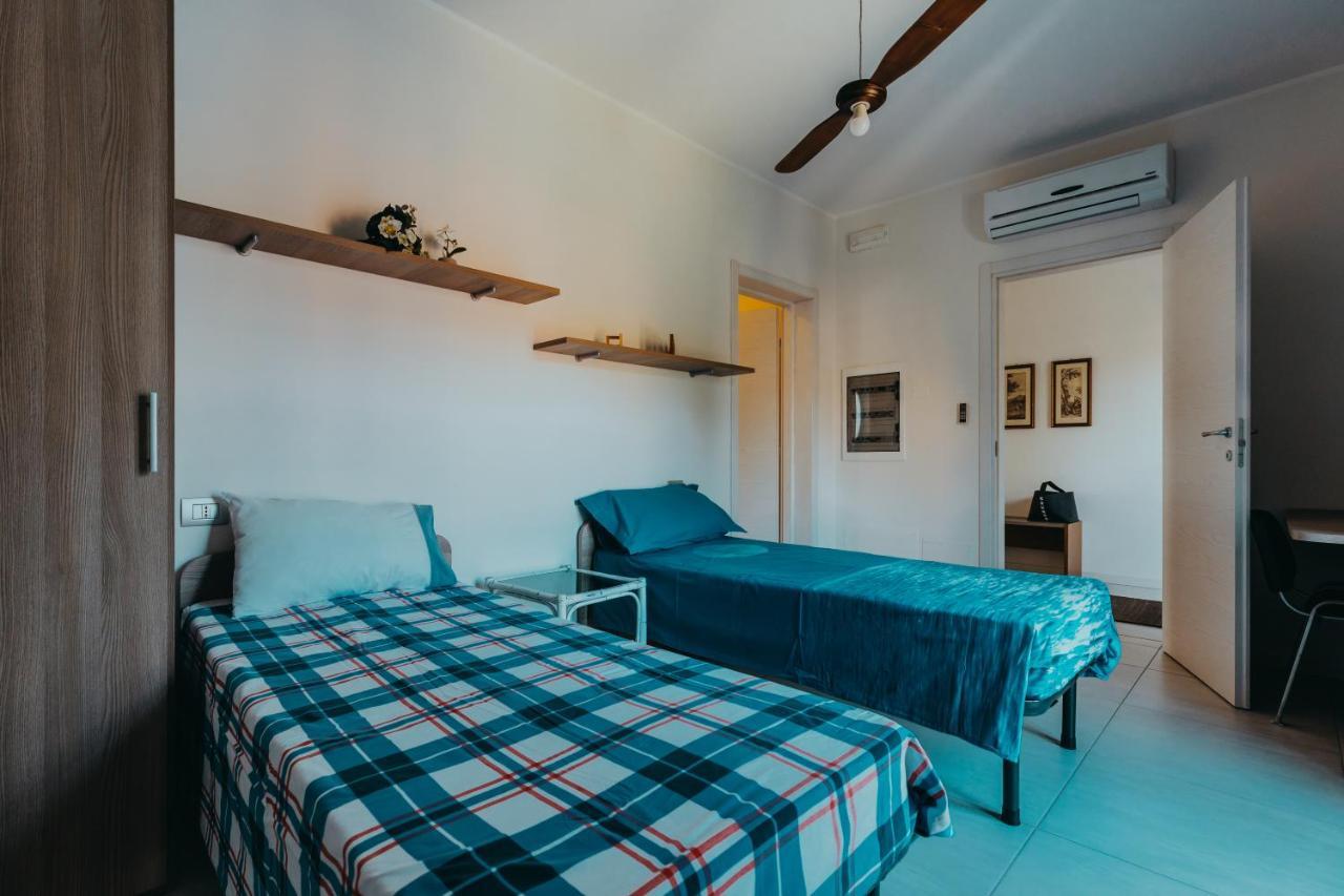 The Attico Apartment Padenghe sul Garda Ngoại thất bức ảnh