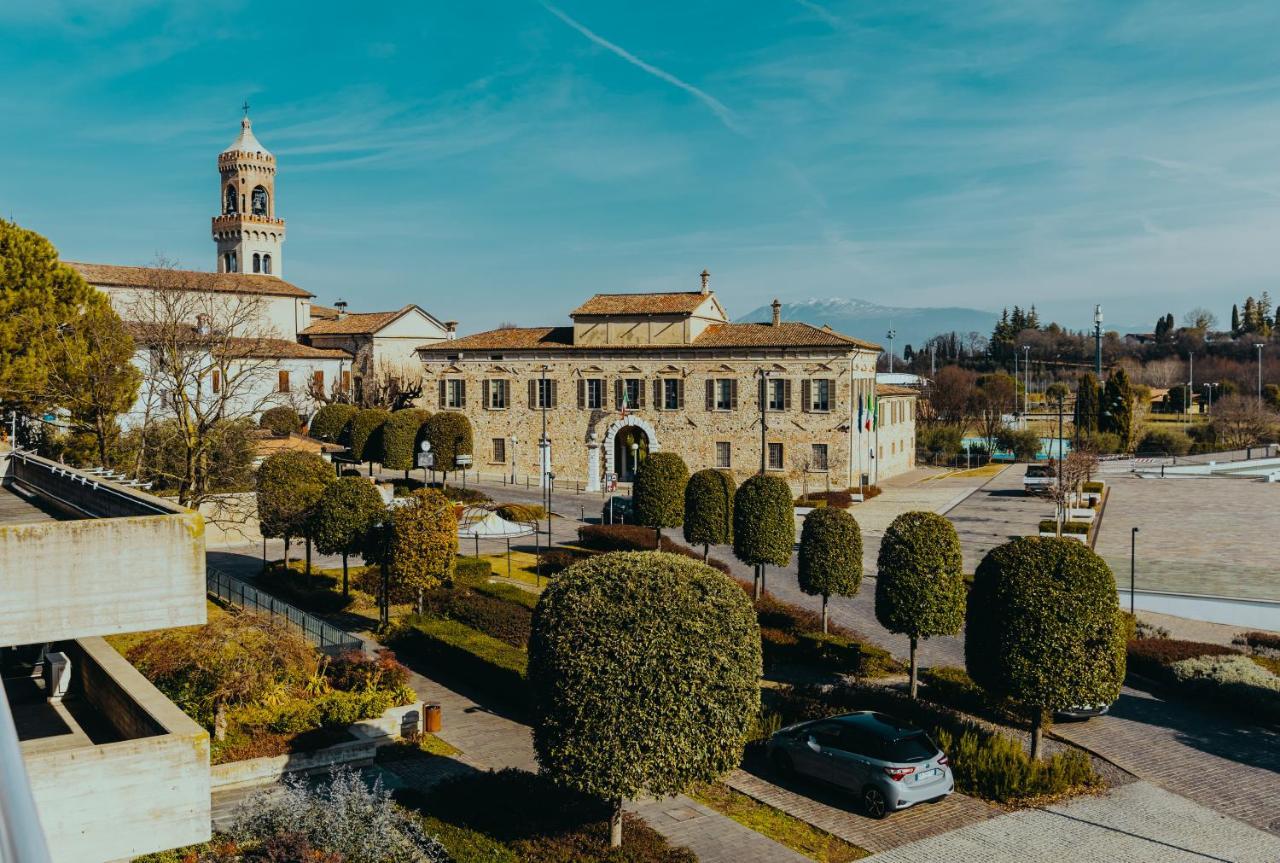 The Attico Apartment Padenghe sul Garda Ngoại thất bức ảnh