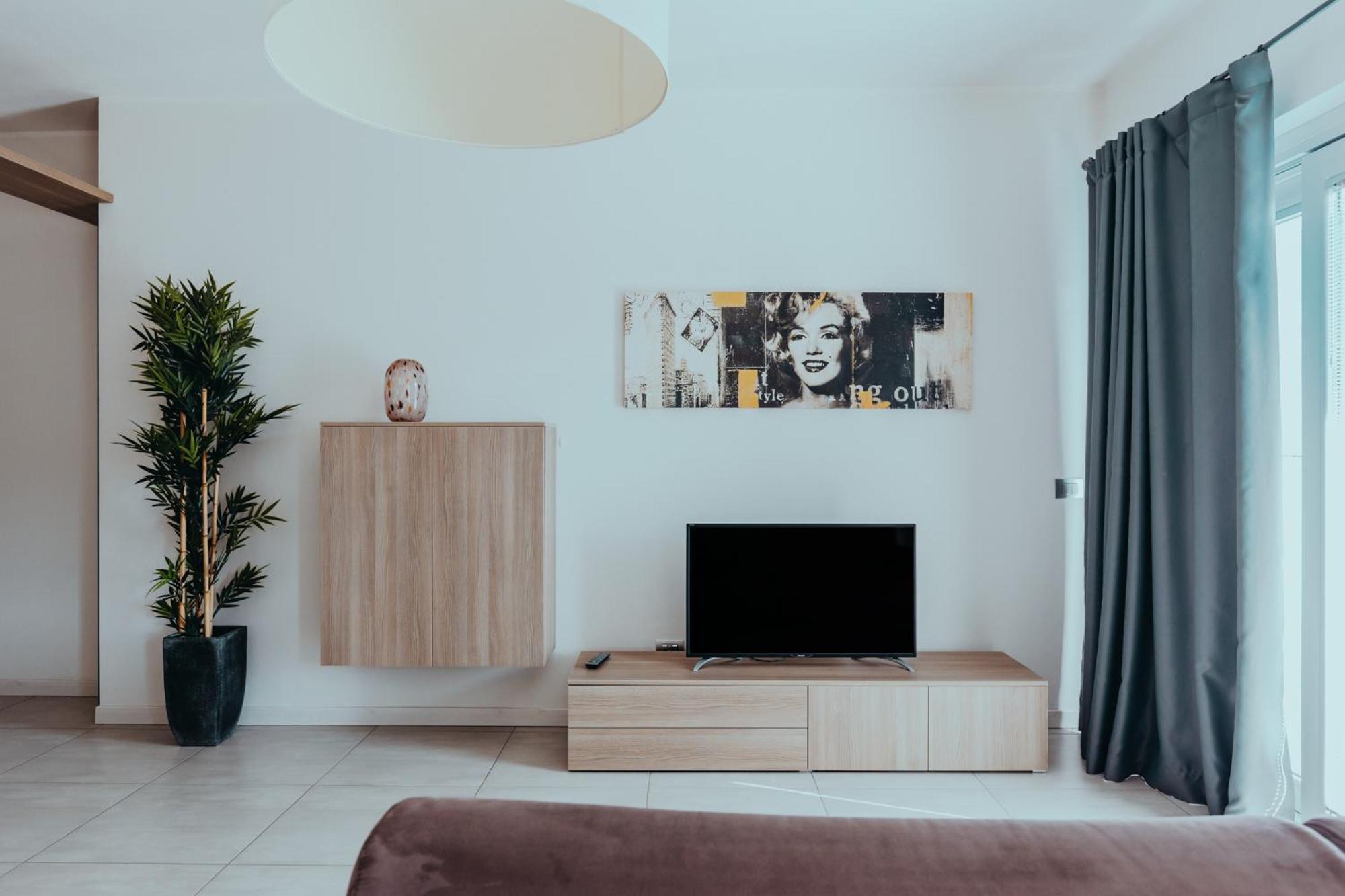 The Attico Apartment Padenghe sul Garda Ngoại thất bức ảnh